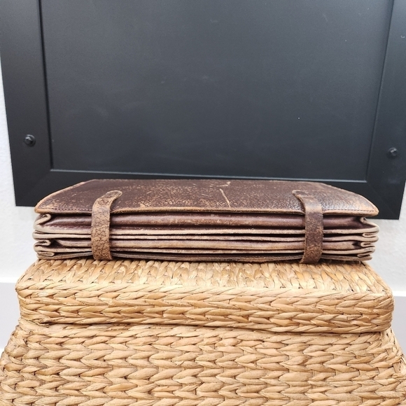 VINTAGE 1930s Distressed Briefcase - Picture 12 of 17